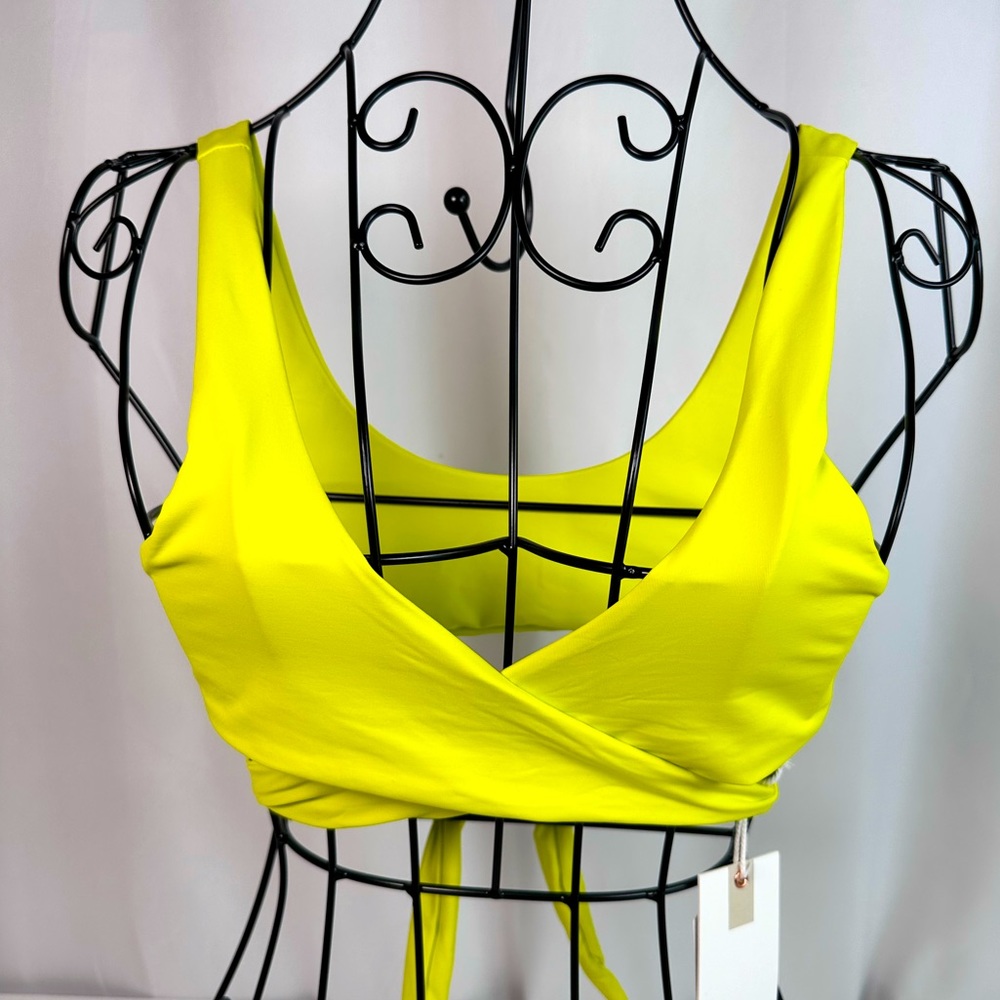 10 ways to wear Good American Bikini Top NWT
